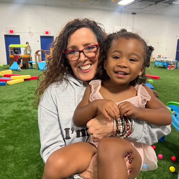 NWT NWOT GIFT GIVING SEASON 💝🛍️🌷 - Picture 5 of 16